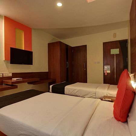 Capital O 80566 Hotel Mayank Bilāspur Exteriér fotografie