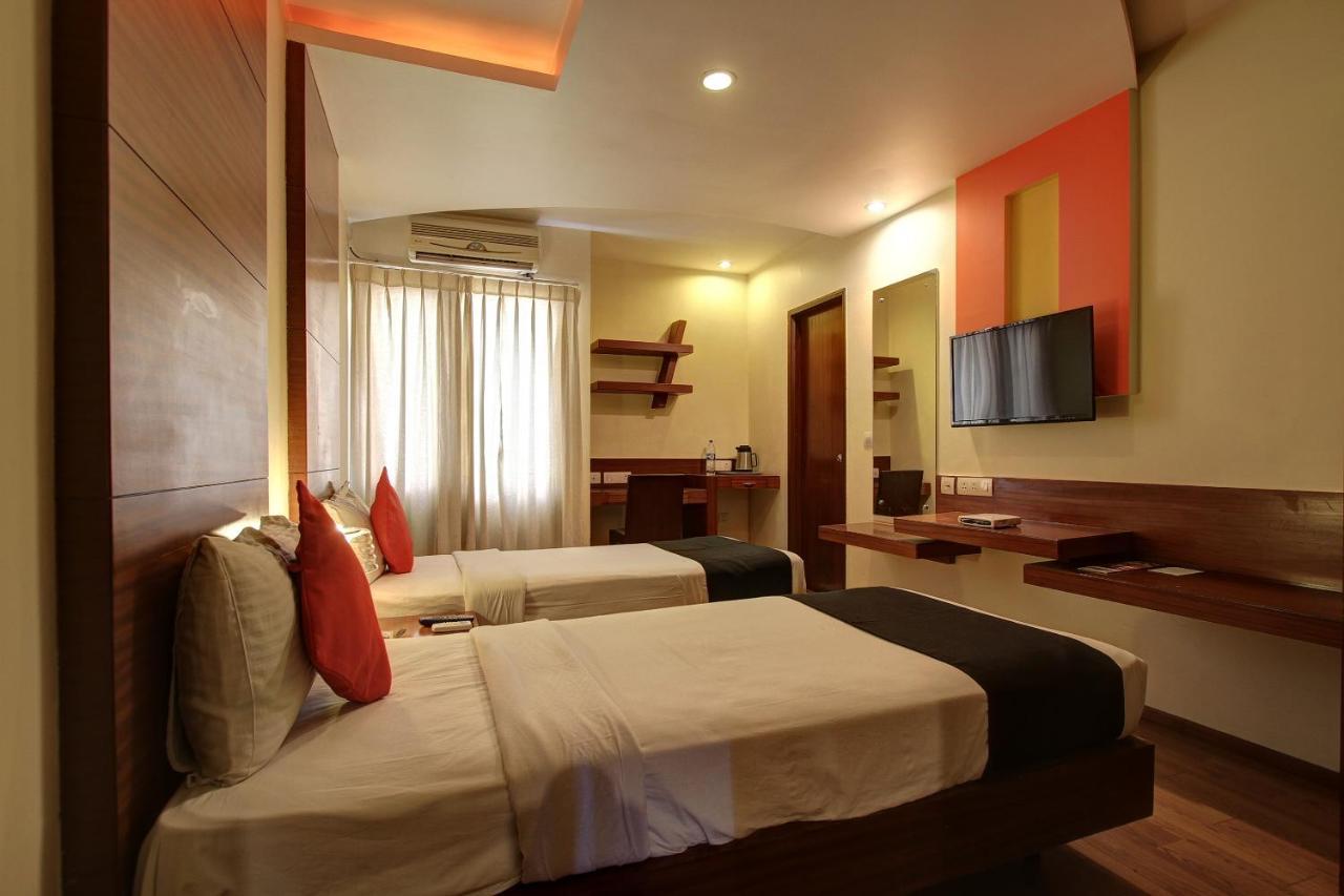 Capital O 80566 Hotel Mayank Bilāspur Exteriér fotografie
