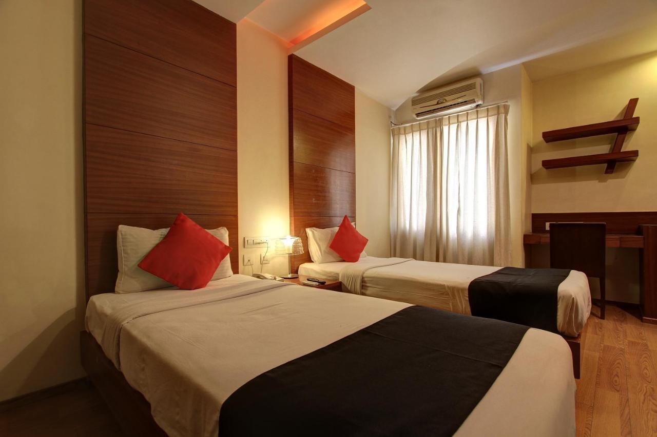 Capital O 80566 Hotel Mayank Bilāspur Exteriér fotografie