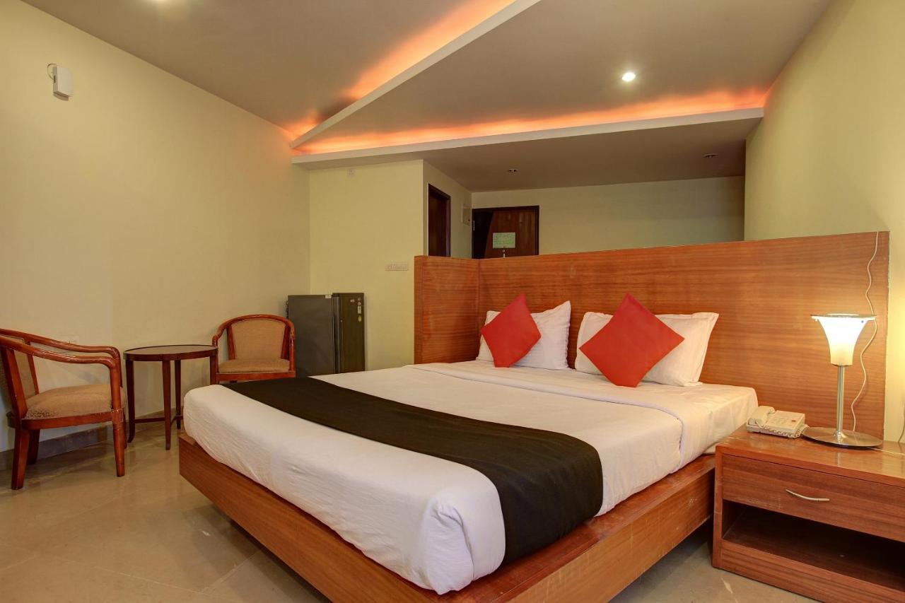 Capital O 80566 Hotel Mayank Bilāspur Exteriér fotografie